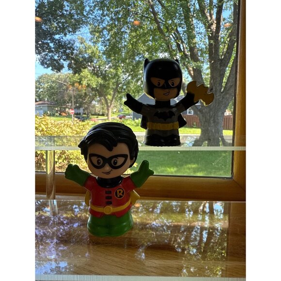 Fisher Price Little People DC Super Friends Batman & Robin Figures - Picture 1 of 5